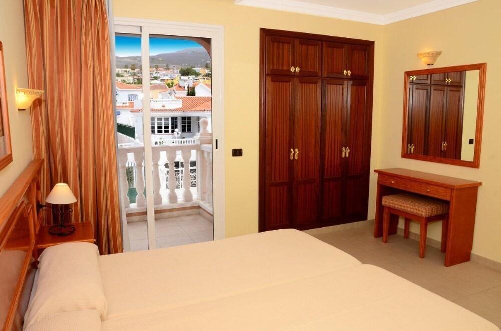 Apartamentos Callaomar Кальяо-Сальвахе Екстер'єр фото