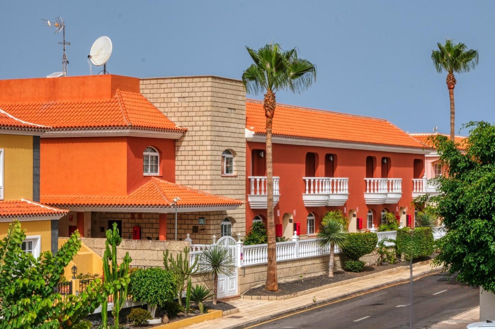 Apartamentos Callaomar Кальяо-Сальвахе Екстер'єр фото