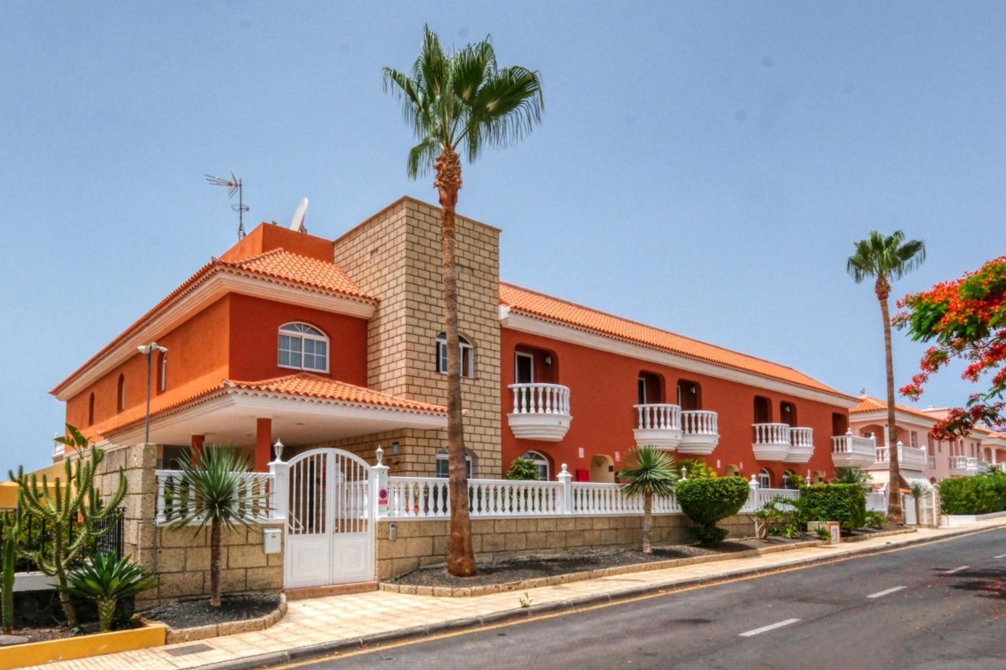 Apartamentos Callaomar Кальяо-Сальвахе Екстер'єр фото