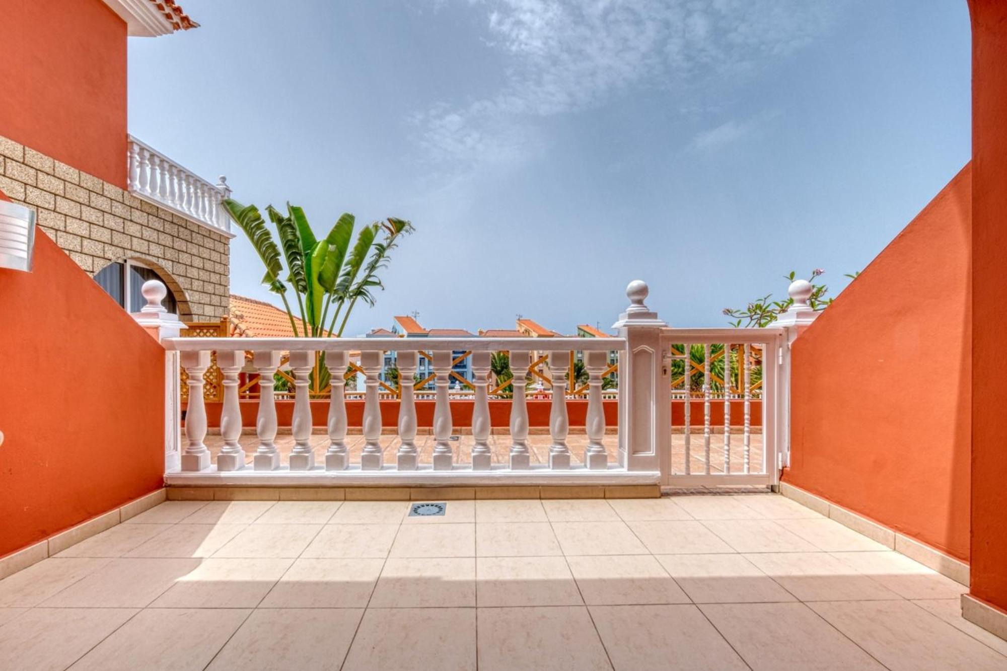 Apartamentos Callaomar Кальяо-Сальвахе Екстер'єр фото